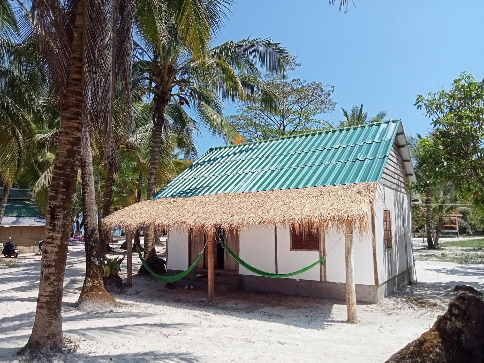 Palm Beach Bungalow Resort Prek Svay Village Pokoj fotografie